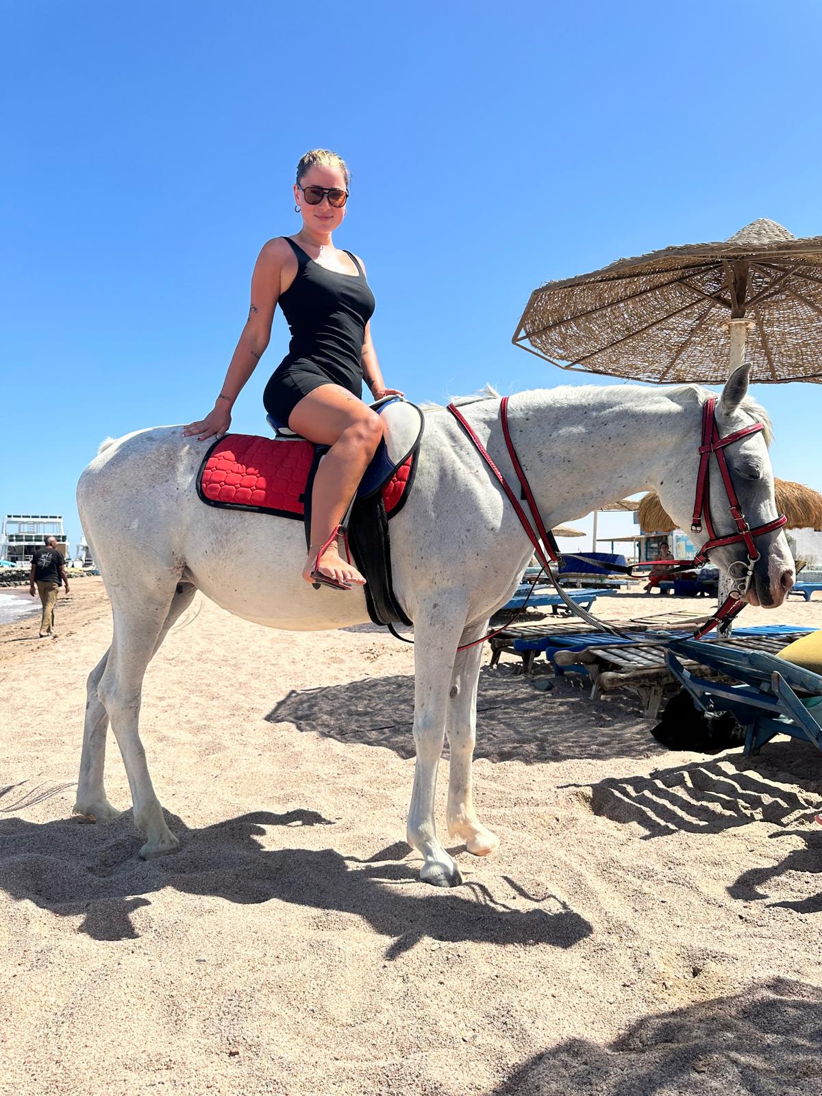 Rehana Horse moment 18